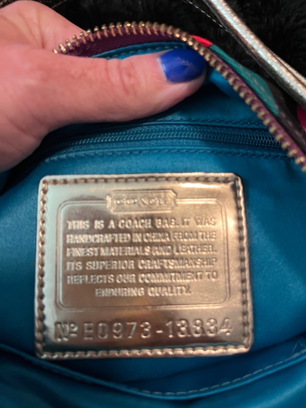 Coach mini shoulder bag very nice condition multi color authentic - Picture 3 of 5